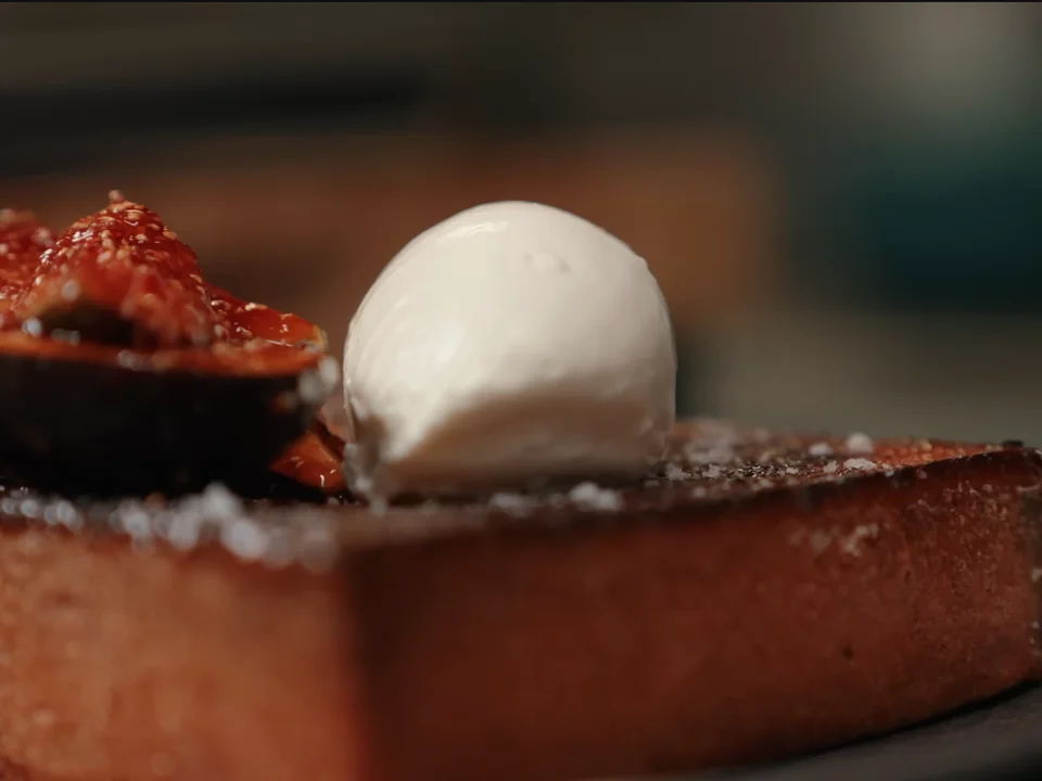 Lyxig French Toast med Vaniljsås