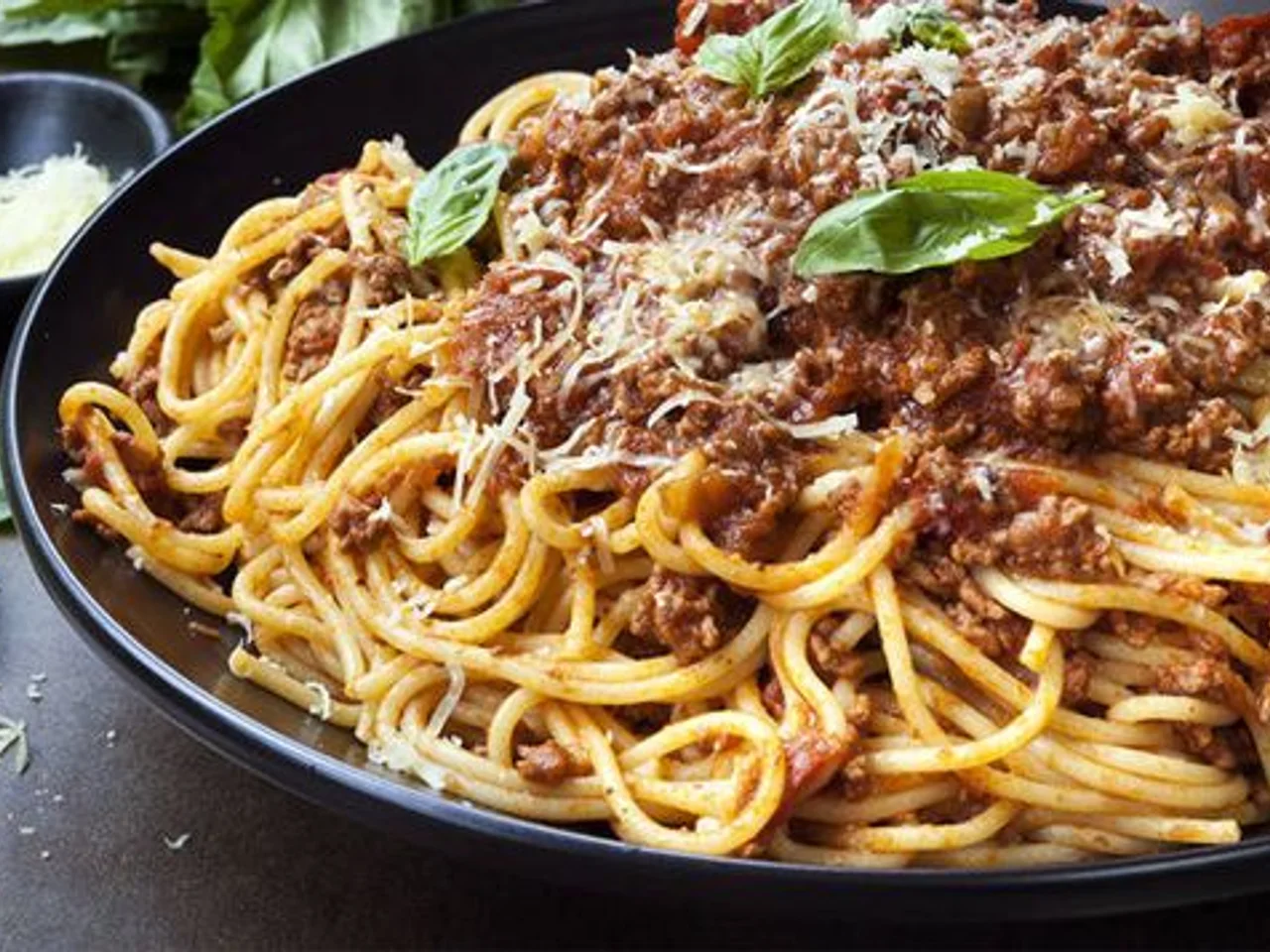 Spaghetti och (veg)köttfärssås